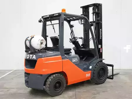 Gas gaffeltruck 2022  Toyota 02-8FGF30 (3)