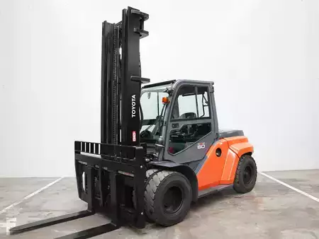 Dieseltrukki 2016  Toyota 40-8FD60N (2)