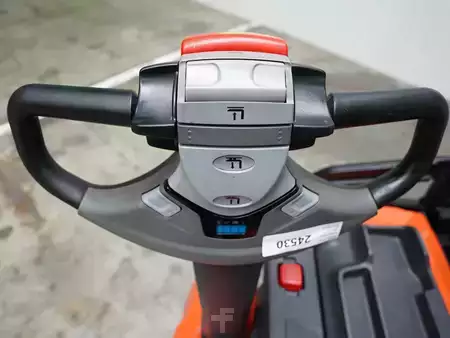 Hochhubwagen 2017  Toyota SWE200L (4)