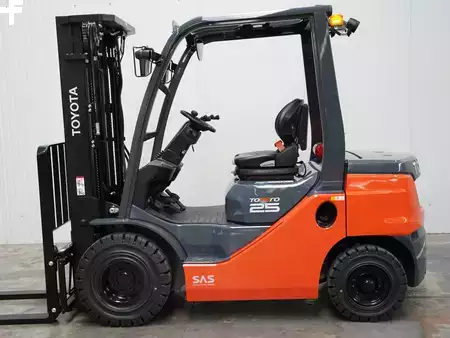 Dieseltrukki 2026  Toyota 52-8FDF25 (1)