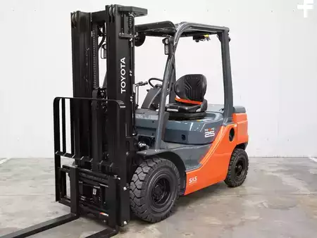 Dieseltrukki 2026  Toyota 52-8FDF25 (2)