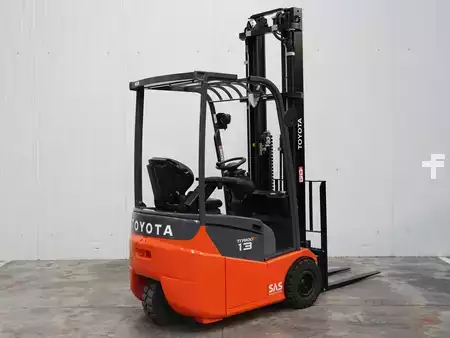 Eléctrica de 3 ruedas 2019  Toyota 7FBEST13 (3)