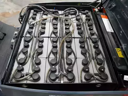 Carrelli elettrici 3 ruote 2016  Toyota 8FBEK18T (5)