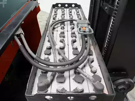Retraky 2017  Toyota RRE160H (6)