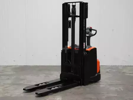 Pinontavaunu 2021  Toyota SWE120 (2)