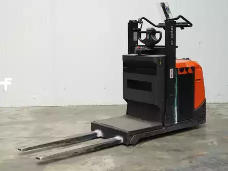 Vertikální vychystávací vozík 2019  BT OSE100W (3)