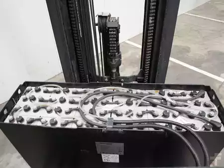 Chariots à mât rétractable 2018  Toyota RRE200H (5)