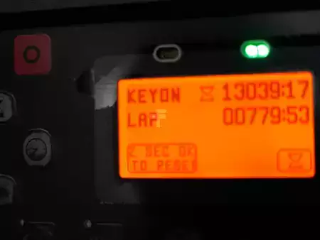 Elektro čtyřkolový VZV 2017  Toyota 8FBMT50 (7)