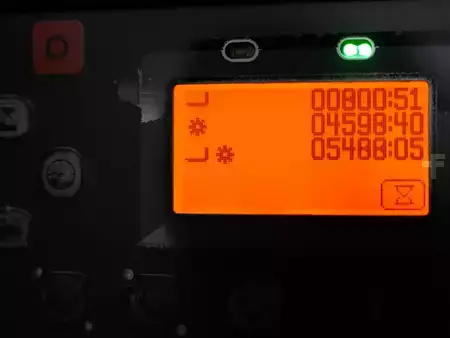 Elektro čtyřkolový VZV 2017  Toyota 8FBMT50 (8)