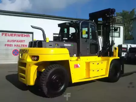 Dízel targoncák 2017  Hyundai 160D - 9 (2)