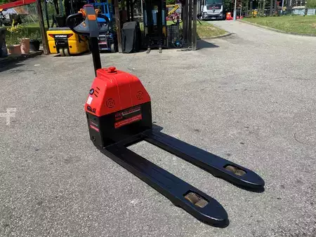 Transpalettes éléctriques 2022  Schefer EHW ECO Professional (4)