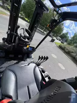 Dízel targoncák 2023  Hyundai 30D-9V (7)