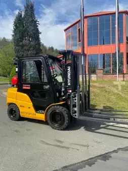 LPG Forklifts 2024  Hyundai 30L-9A (1)