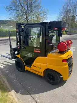 Treibgasstapler 2024 Hyundai 30L-9A (3)