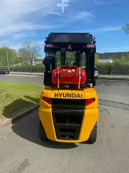 Treibgasstapler 2024 Hyundai 30L-9A (4)