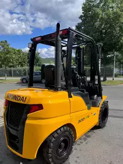 Dízel targoncák 2024  Hyundai 30D-9V (6)