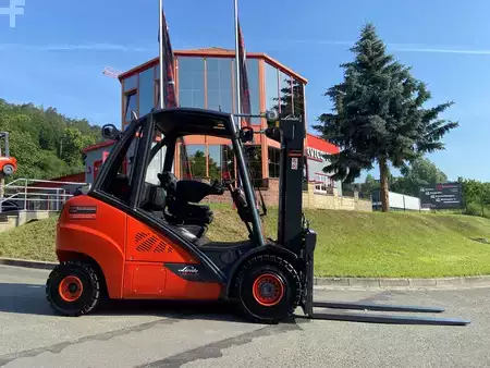 Treibgasstapler 2017 Linde H 35 T-02 (2)