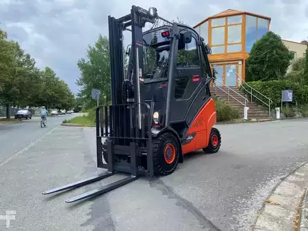 Treibgasstapler 2019 Linde H 25 T-02 - Hochkabine (1)