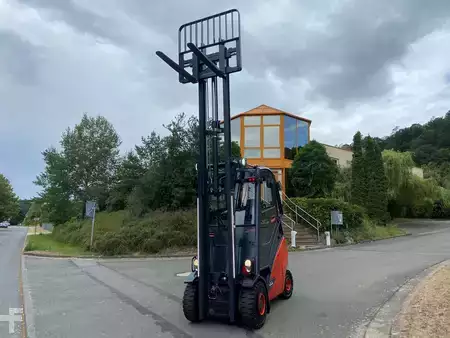 Treibgasstapler 2019  Linde H 25 T-02 - Hochkabine (9)