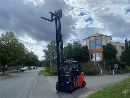 Treibgasstapler 2019 Linde H 35 T-02 (3)
