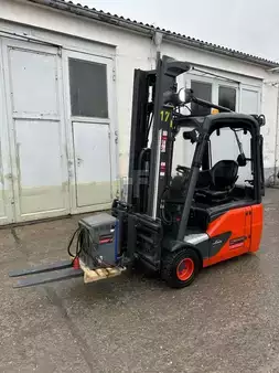 Elektro 3 Rad  Linde E 18-02 (2)