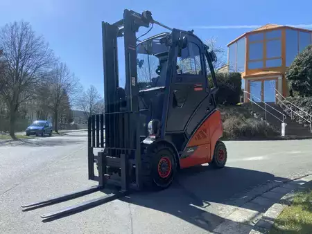 Treibgasstapler 2019 Linde H 25 T - 02 - 600 - Hochkabine (3)