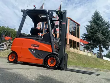 Elektro 4 Rad 2017  Linde E 16 PH - 02 (3)