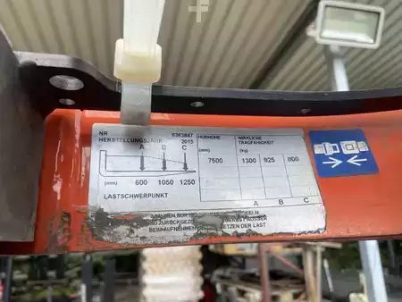 Schubmaststapler 2015  BT RRE 160 (8)