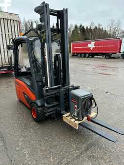 Elektromos 3 kerekű 2019  Linde E 18 - 02 (3)