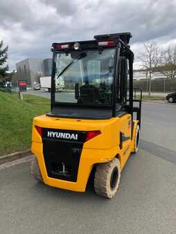 Eléctrica de 4 ruedas 2019  Hyundai 50 B - 9 (3)
