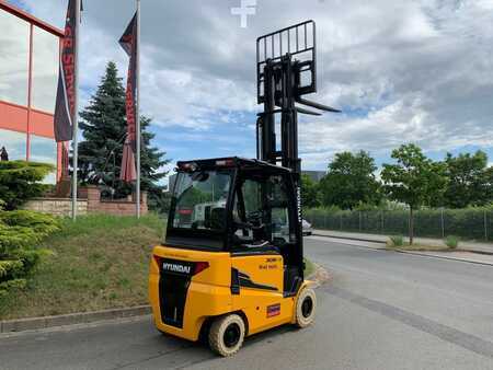 Elektro čtyřkolový VZV 2022 Hyundai 30B - 9U (3)