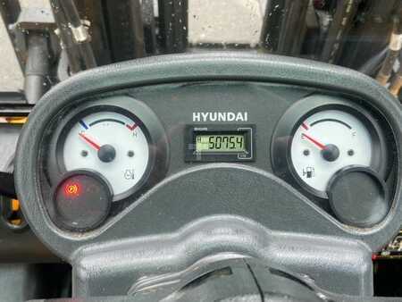 Chariot élévateur gaz 2014  Hyundai 30L-7A (6)