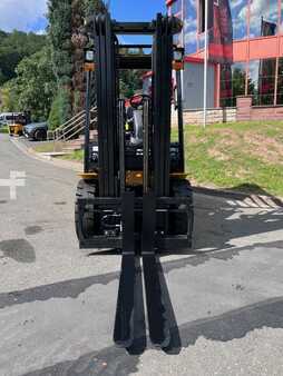 Diesel Forklifts 2023  Hyundai 30D-9V  ***NEUGERÄT*** (2)