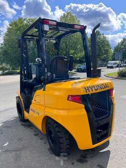 Diesel Forklifts 2023  Hyundai 30D-9V  ***NEUGERÄT*** (4)