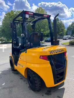 Diesel Forklifts 2024  Hyundai 30D-9V  ***NEUGERÄT*** (4)