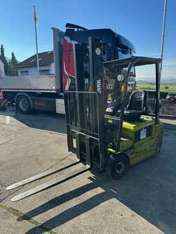 Elektryczne 3-kołowe 2014  Clark GTX16 (2)