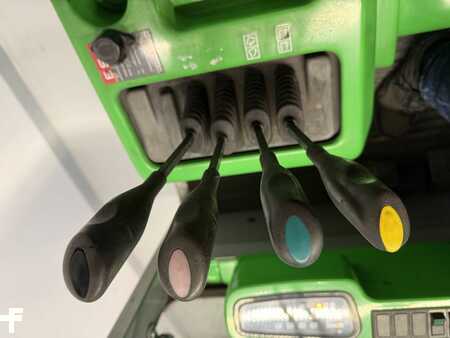 Carrelli elettrici 4 ruote 2007  Cesab MAK 400 AC (6)