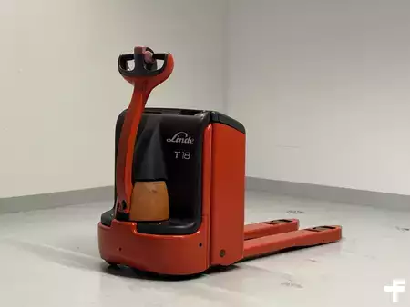 El-pallevogn 2006  Linde T 18 (1)