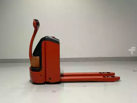 El-pallevogn 2006  Linde T 18 (2)