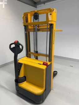 Stoccatori 2010  Jungheinrich EJC 112 (1)