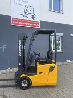 Elektro 3 Rad 2004  Jungheinrich EFG 110 k (3)