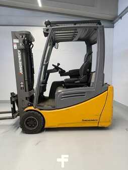 Chariots électriques à 3 roues 2017  Jungheinrich EFG 220 (2)