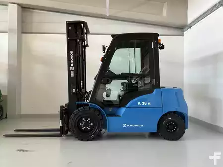 Sähkö - 4 pyör 2026  Kronos ES4A-M Pro 38 (4)