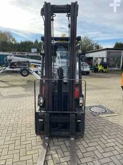 LPG Forklifts 2013  Linde H16T01 (3)