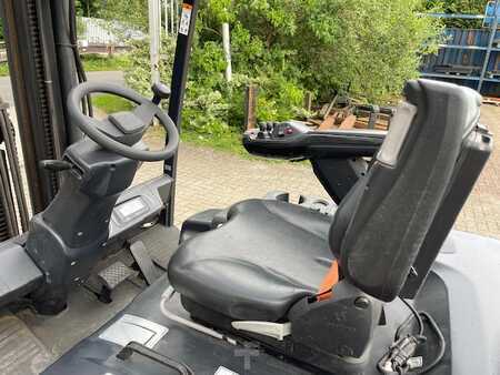 Chariot 4 roues électrique 2016  Doosan BX30-7 (4)