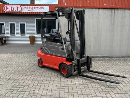 El Truck - 4-hjul 2000  Linde E20P-02 (1)