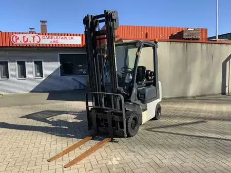LPG Forklifts 2005  Nissan PD01A18PQ (1)