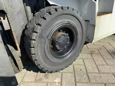 LPG Forklifts 2005  Nissan PD01A18PQ (7)