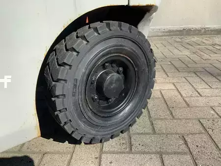 LPG Forklifts 2005  Nissan PD01A18PQ (8)