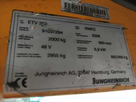 Schubmaststapler 2006  Jungheinrich ETV320 (6) 